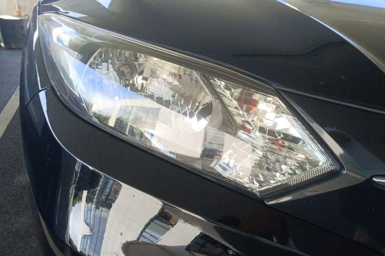 Used Honda Vezel 2017 1.5L CVT 2WD Comfort Model Right Front Headlight