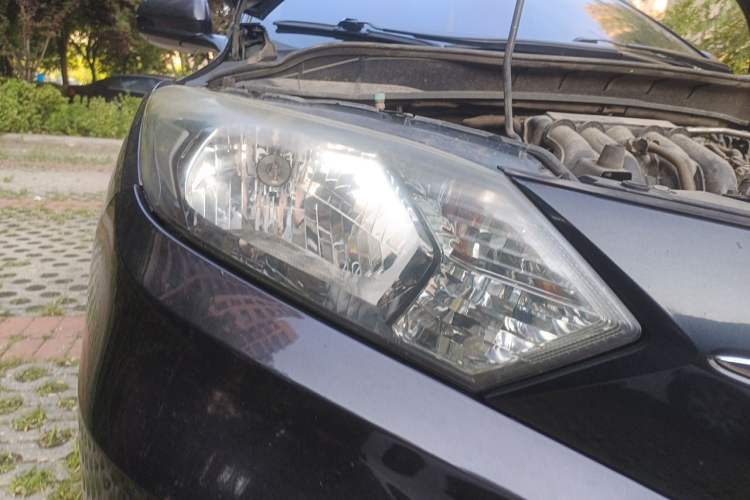 Used Honda Vezel 2017 1.5L CVT 2WD Comfort Model Right Front Headlight