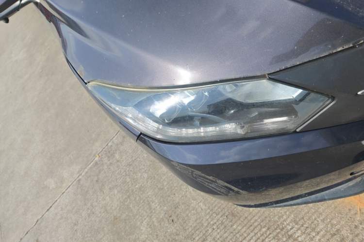 Used Honda Vezel 2017 1.8L CVT Front-Wheel Drive Pioneer Edition Right Front Headlight