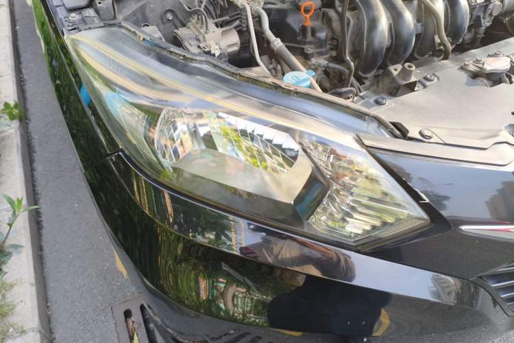 Used Honda Vezel 2017 1.5L CVT 2WD Comfort Model Right Front Headlight