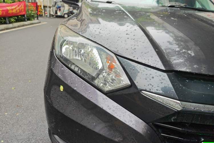 Used Honda Vezel 2017 1.5L CVT 2WD Comfort Model Right Front Headlight