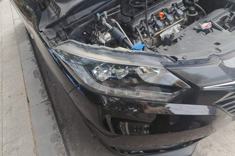 Used Honda Vezel 2017 1.8L CVT Front-Wheel Drive Pioneer Edition Right Front Headlight