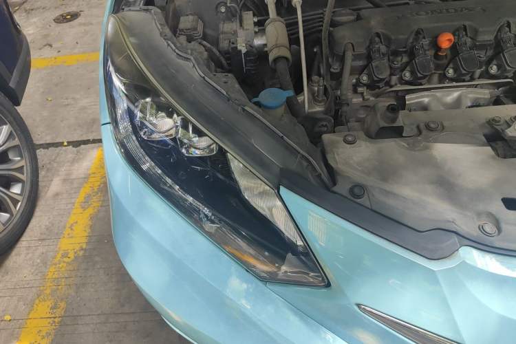 Used Honda Vezel 2017 1.8L CVT Front-Wheel Drive Pioneer Edition Right Front Headlight