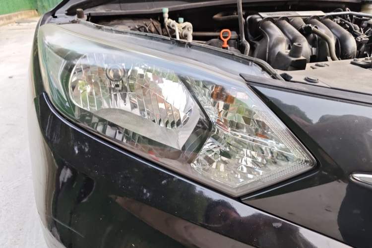Used Honda Vezel 2017 1.5L CVT 2WD Comfort Model Right Front Headlight