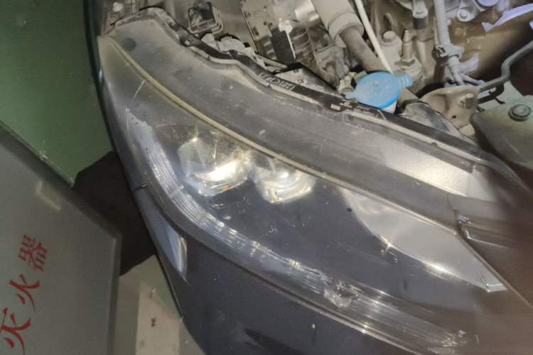 Used Honda Vezel 2017 1.8L CVT Front-Wheel Drive Pioneer Edition Right Front Headlight