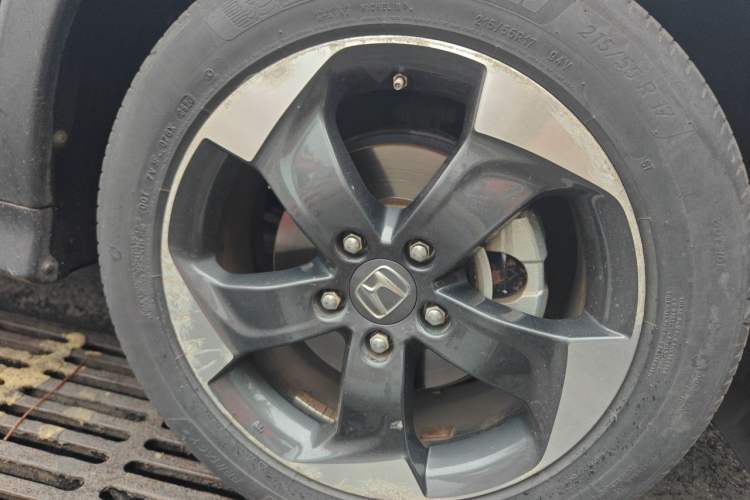Used Honda Vezel 2017 1.8L CVT Front-Wheel Drive Pioneer Edition Right Front Wheel Hub