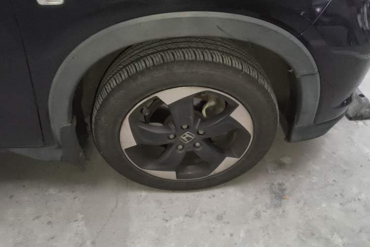 Used Honda Vezel 2017 1.8L CVT Front-Wheel Drive Pioneer Edition Right Front Wheel Hub
