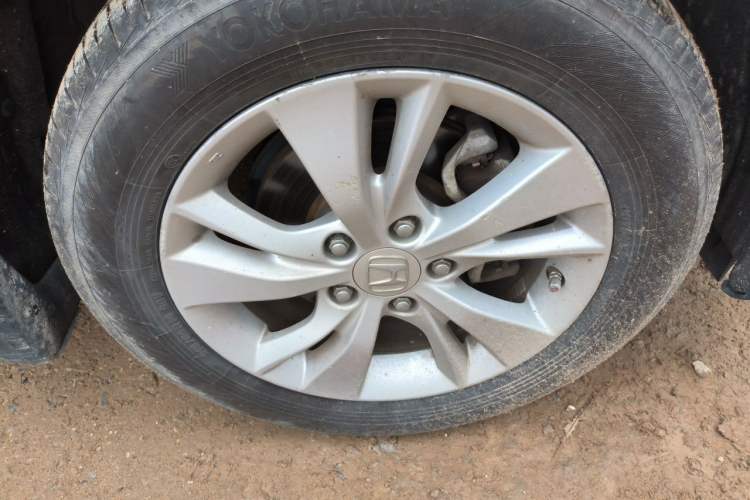 Used Honda Vezel 2017 1.8L CVT 2WD Elite Model Right Front Wheel Hub