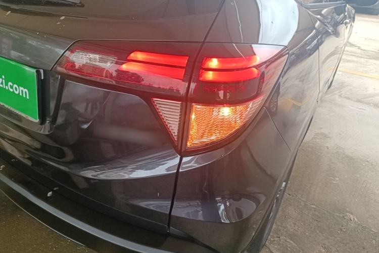 Used Honda Vezel 2017 1.8L CVT Front-Wheel Drive Pioneer Edition Right Rear Taillight