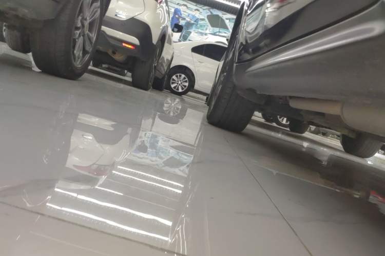 Used Honda Vezel 2017 1.8L CVT Front-Wheel Drive Pioneer Edition Right Side Sill