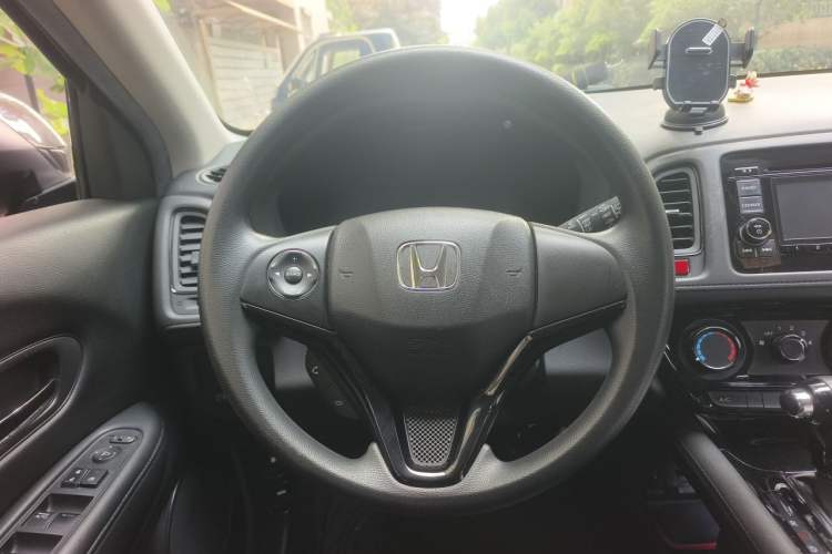 Used Honda Vezel 2017 1.5L CVT 2WD Comfort Model Steering Wheel