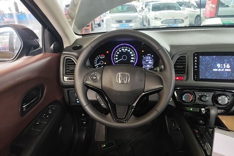 Used Honda Vezel 2017 1.8L CVT 2WD Elite Model Steering Wheel