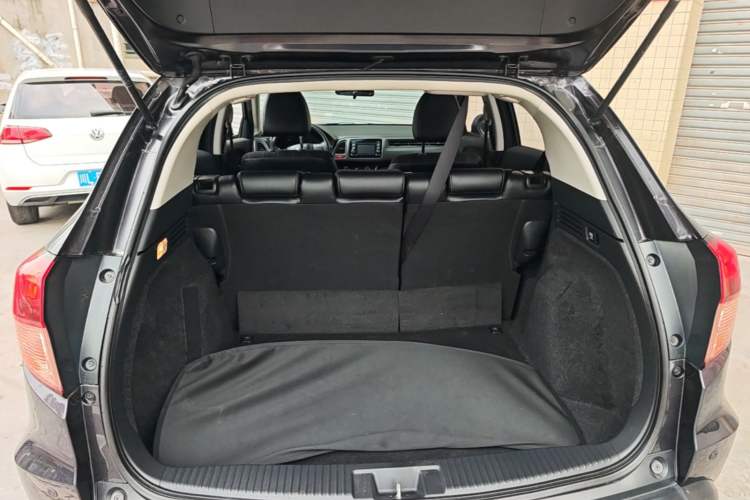 Used Honda Vezel 2017 1.8L CVT Front-Wheel Drive Pioneer Edition Trunk