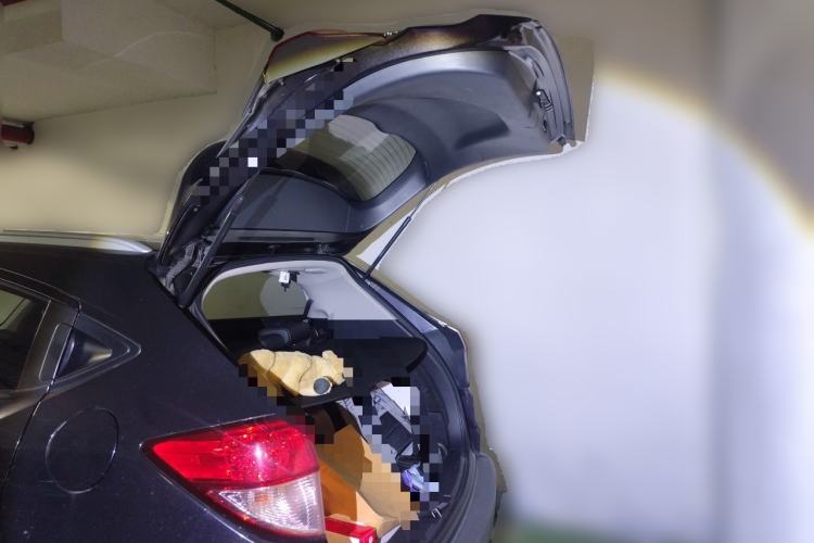 Used Honda Vezel 2017 1.8L CVT 2WD Elite Model Trunk