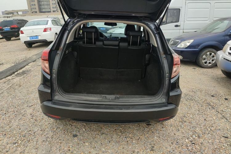 Used Honda Vezel 2017 1.8L CVT Front-Wheel Drive Pioneer Edition Trunk