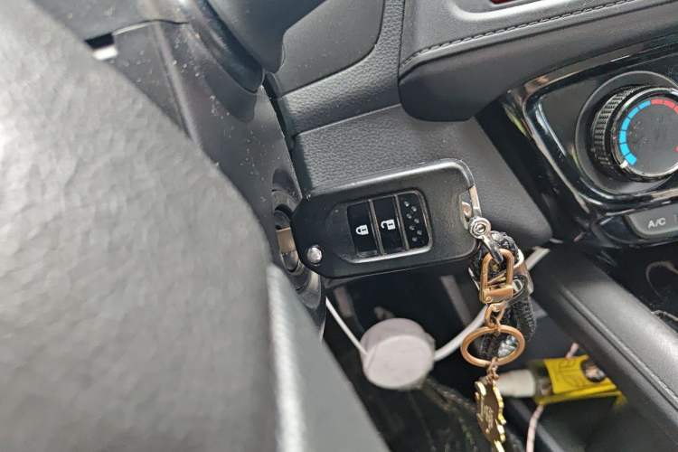 Used Honda Vezel 2017 1.5L CVT 2WD Comfort Model Vehicle Key
