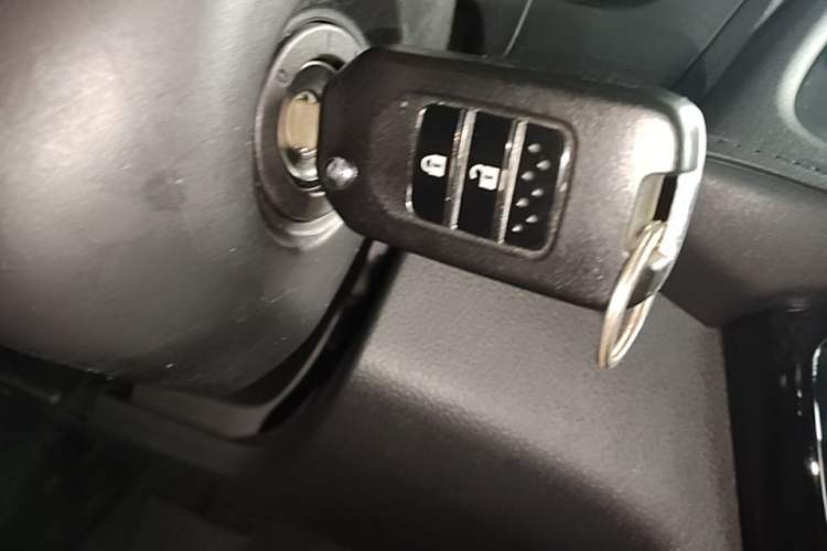 Used Honda Vezel 2017 1.5L CVT 2WD Comfort Model Vehicle Key