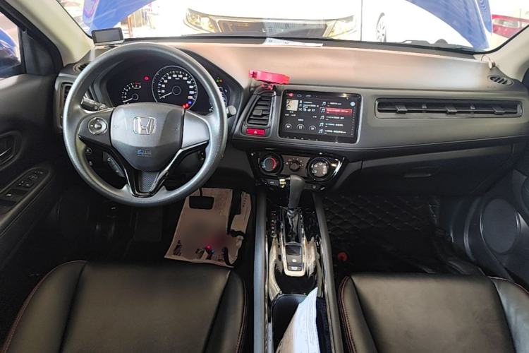 Used Honda Vezel 2017 1.5L CVT 2WD Comfort Model Center Console