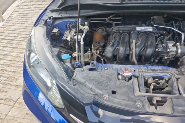 Used Honda Vezel 2017 1.5L CVT 2WD Comfort Model Engine Bay Right