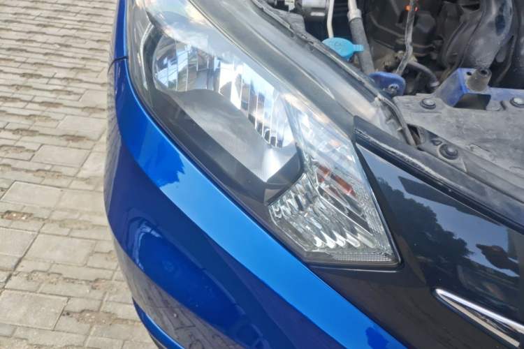 Used Honda Vezel 2017 1.5L CVT 2WD Comfort Model Right Front Headlight