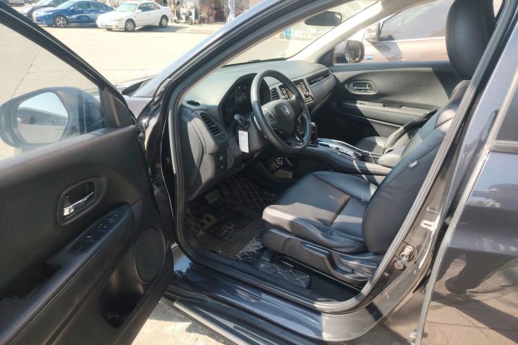 Used Honda Vezel 2017 1.5L CVT 2WD Comfort Model Driver Seat