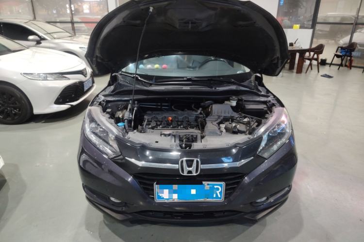 Used Honda Vezel 2017 1.8L CVT Front-Wheel Drive Pioneer Edition Engine Bay