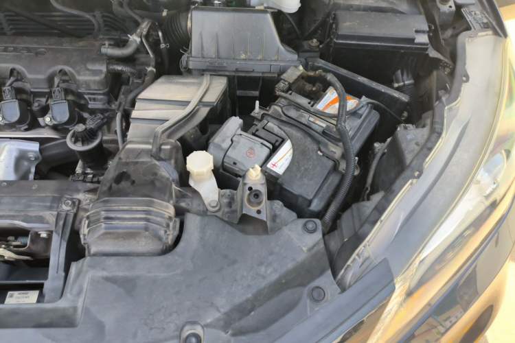 Used Honda Vezel 2017 1.8L CVT 2WD Elite Model Engine Bay Left