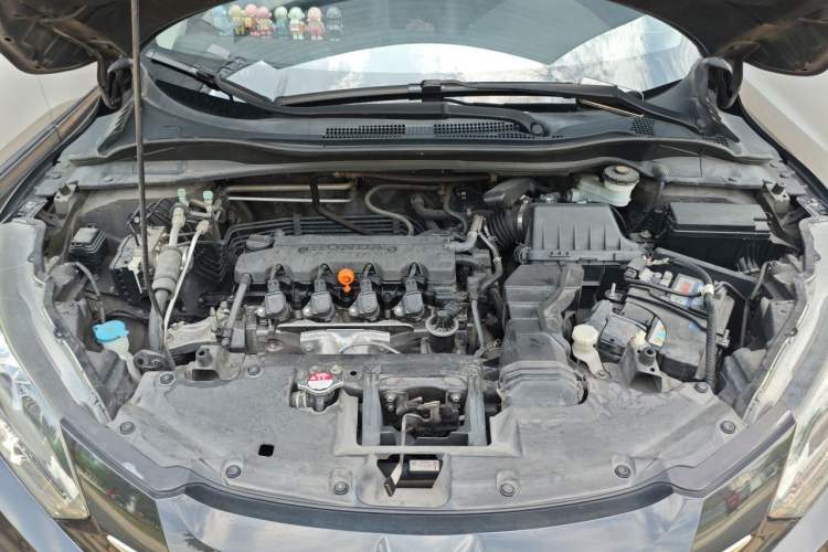 Used Honda Vezel 2017 1.8L CVT Two-Wheel Drive Luxury Model Engine Bay