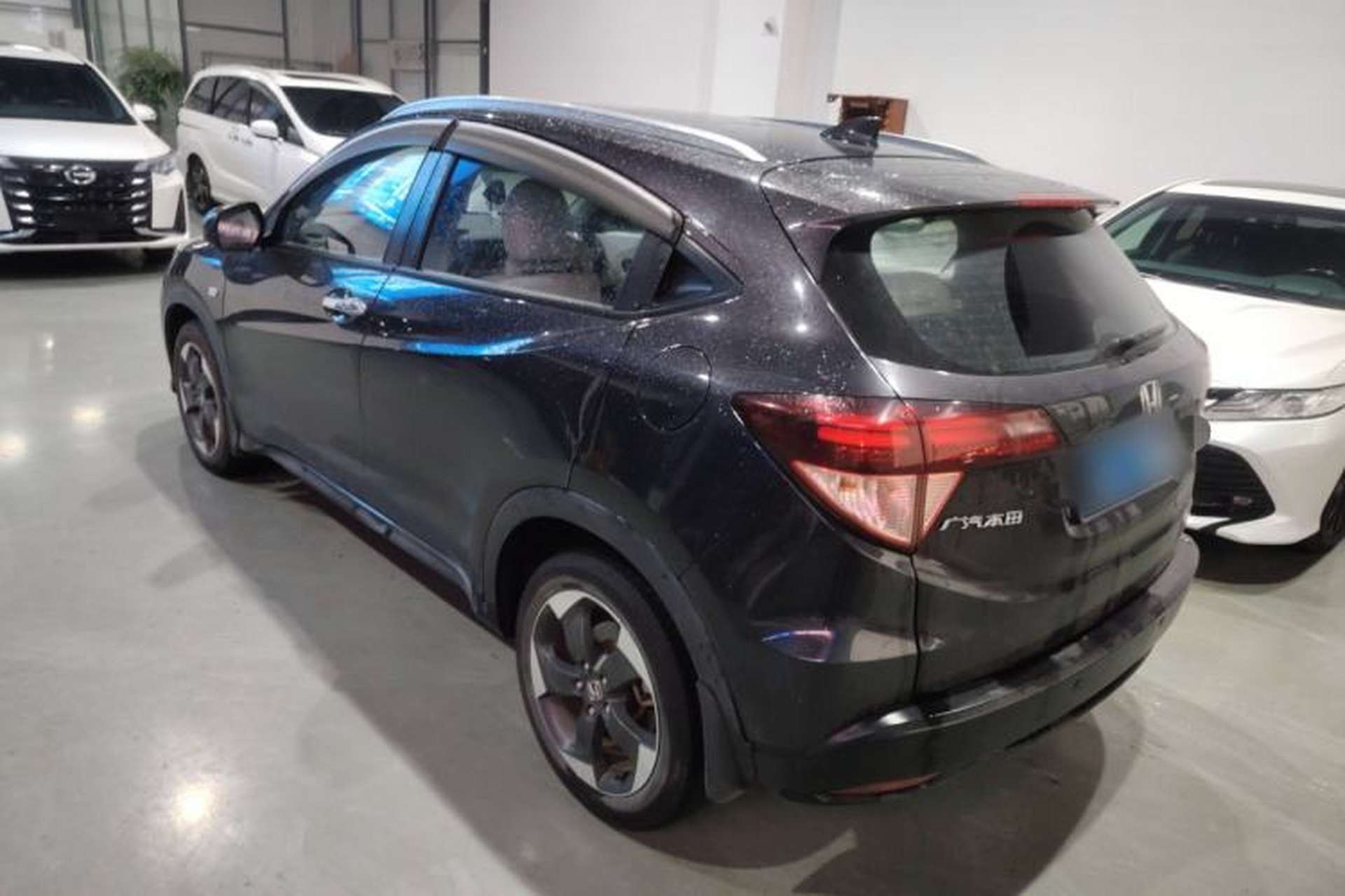 Used Honda Vezel 2017 1.8L CVT Front-Wheel Drive Pioneer Edition Exterior 2
