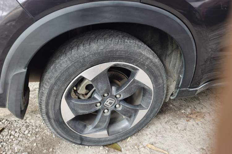 Used Honda Vezel 2017 1.8L CVT Front-Wheel Drive Pioneer Edition Exterior 8