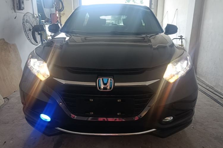 Used Honda Vezel 2017 1.8L CVT Front-Wheel Drive Pioneer Edition Front