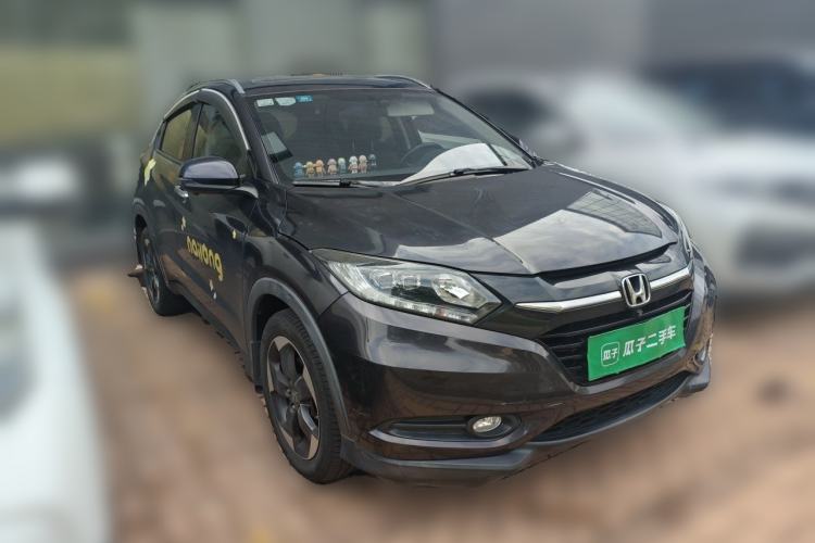 Used Honda Vezel 2017 1.8L CVT Two-Wheel Drive Luxury Model Front Right 45 Deg