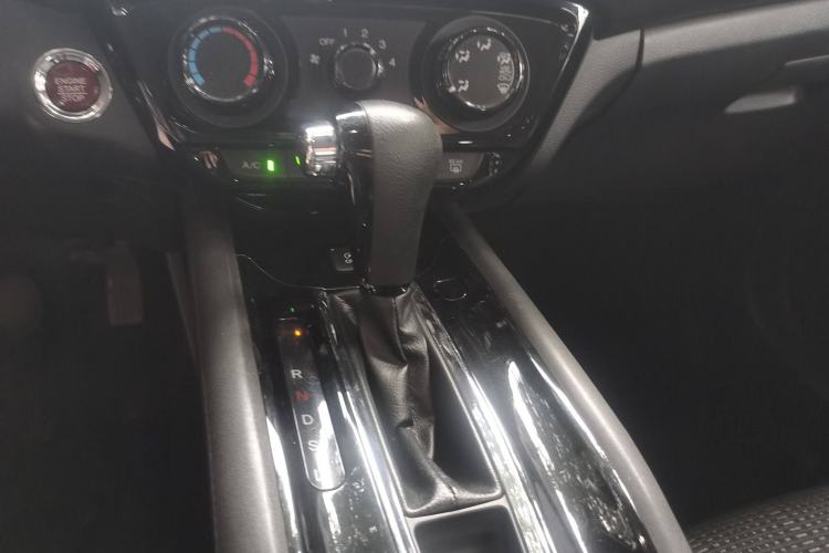 Used Honda Vezel 2017 1.8L CVT Front-Wheel Drive Pioneer Edition Gear Lever