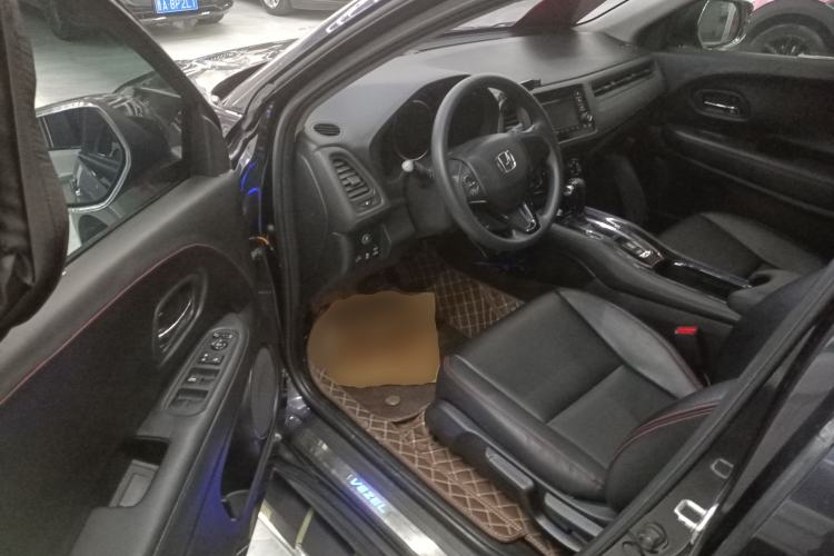 Used Honda Vezel 2017 1.5L CVT 2WD Comfort Model Interior 3