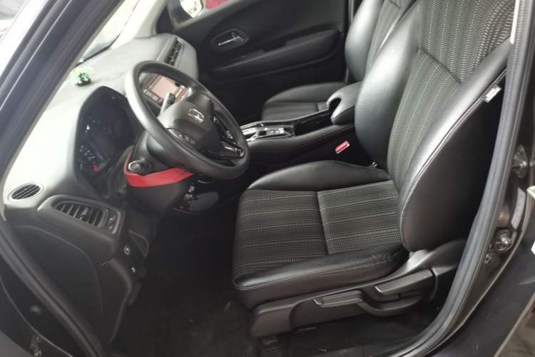 Used Honda Vezel 2017 1.8L CVT Front-Wheel Drive Pioneer Edition Left Front Seat