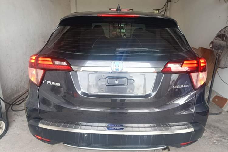 Used Honda Vezel 2017 1.8L CVT Front-Wheel Drive Pioneer Edition Rear
