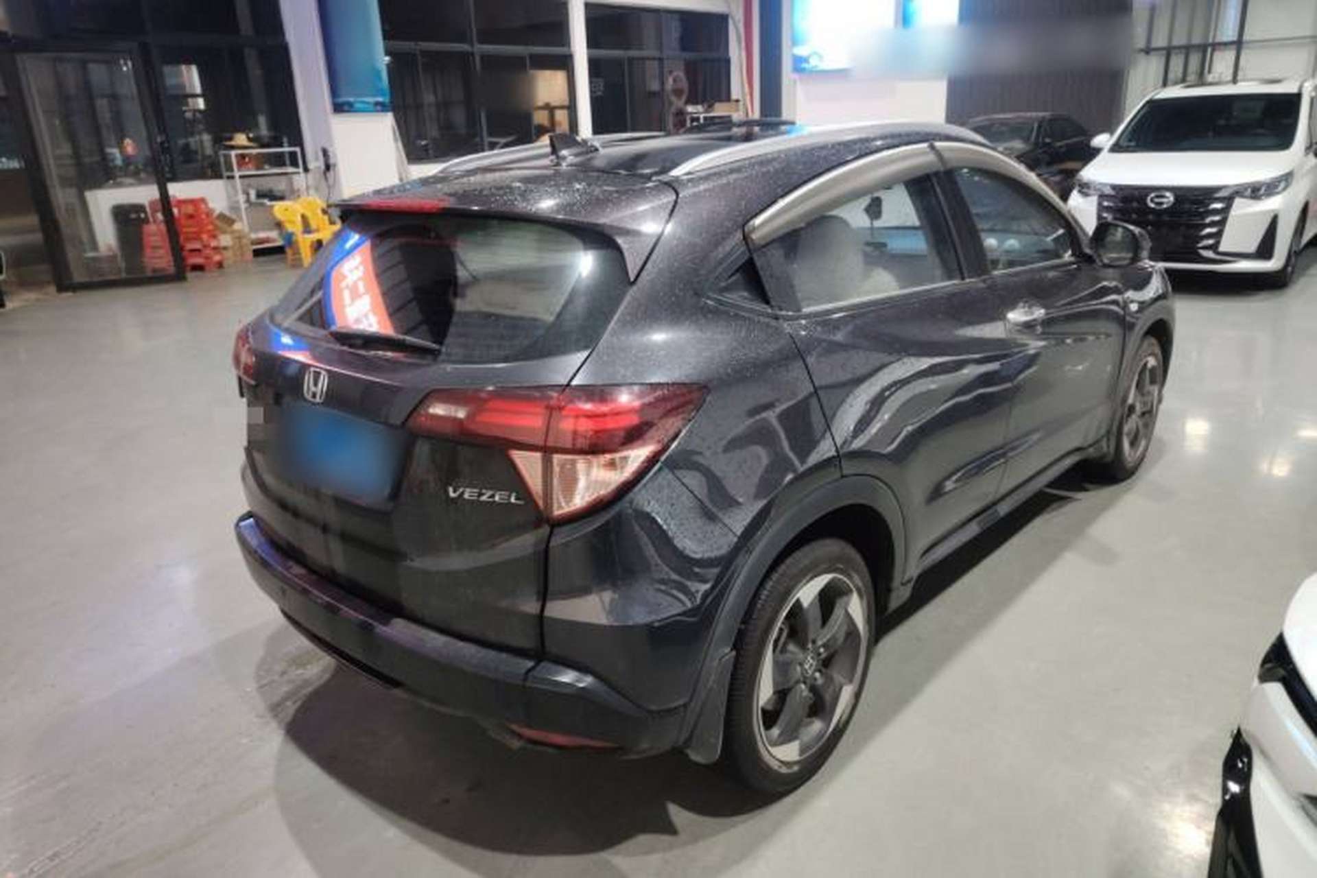Used Honda Vezel 2017 1.8L CVT Front-Wheel Drive Pioneer Edition Rear Right 45 Deg