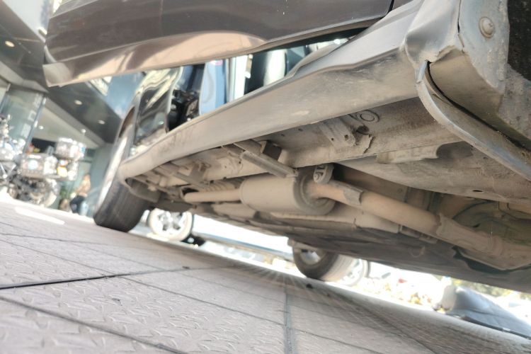 Used Honda Vezel 2017 1.5L CVT 2WD Comfort Model Right Side Sill
