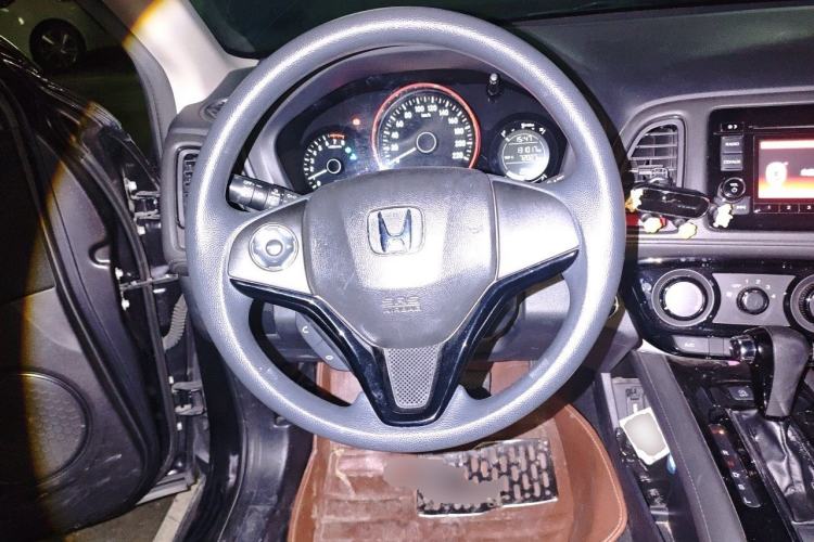 Used Honda Vezel 2017 1.8L CVT 2WD Elite Model Steering Wheel