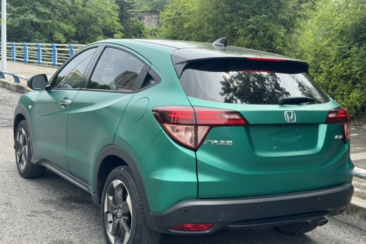 Used Honda Vezel 2017 1.8L CVT Front-Wheel Drive Pioneer Edition Exterior 3