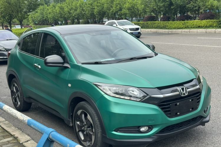 Used Honda Vezel 2017 1.8L CVT Front-Wheel Drive Pioneer Edition Exterior 4