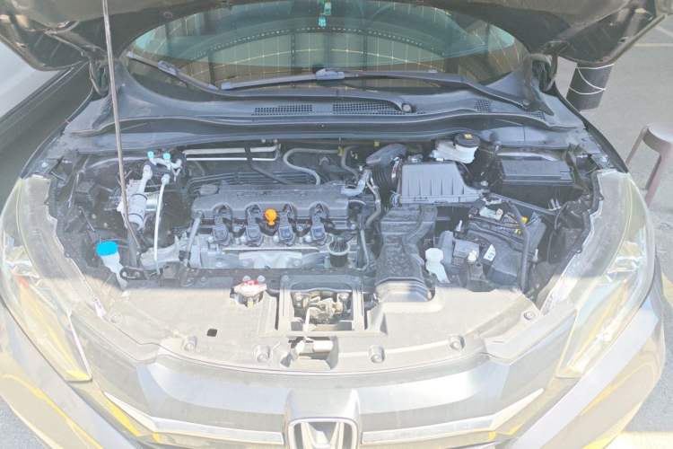 Used Honda Vezel 2017 1.8L CVT Front-Wheel Drive Pioneer Edition Engine Bay