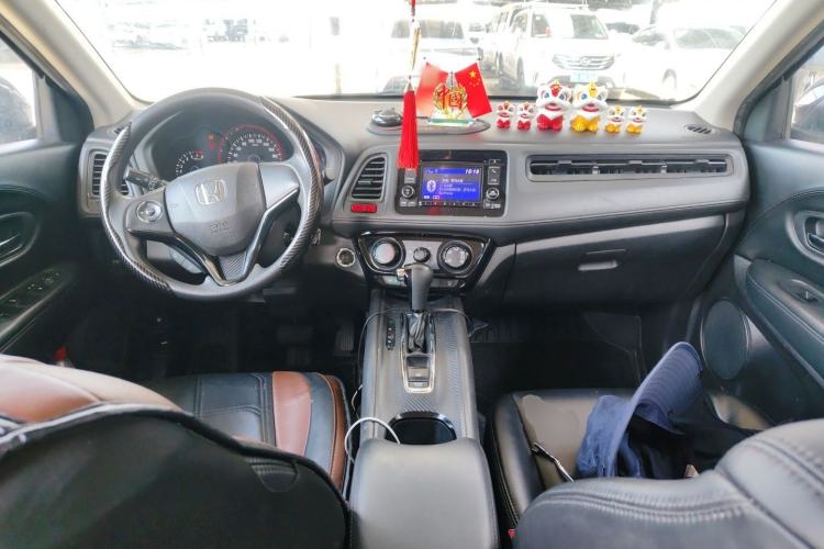 Used Honda Vezel 2017 1.5L CVT 2WD Comfort Model Center Console