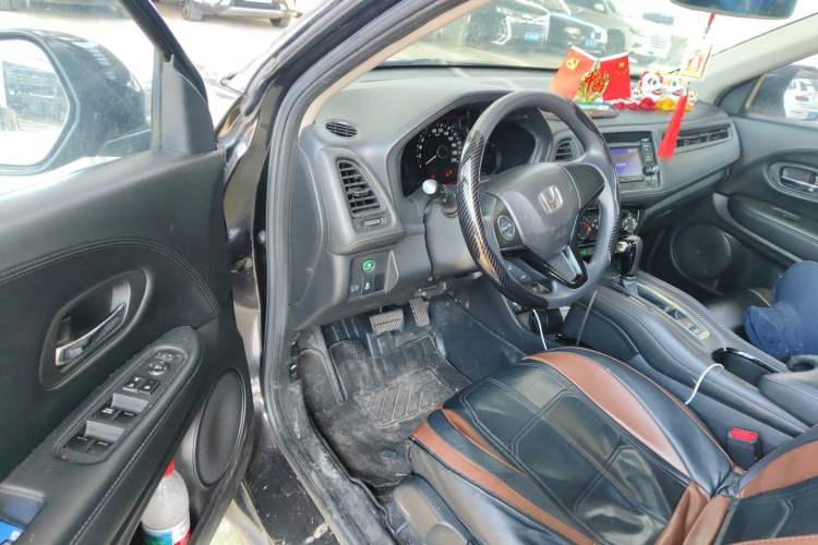 Used Honda Vezel 2017 1.5L CVT 2WD Comfort Model Driver Seat