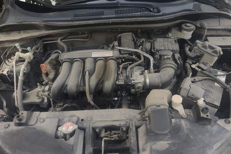 Used Honda Vezel 2017 1.5L CVT 2WD Comfort Model Engine Bay