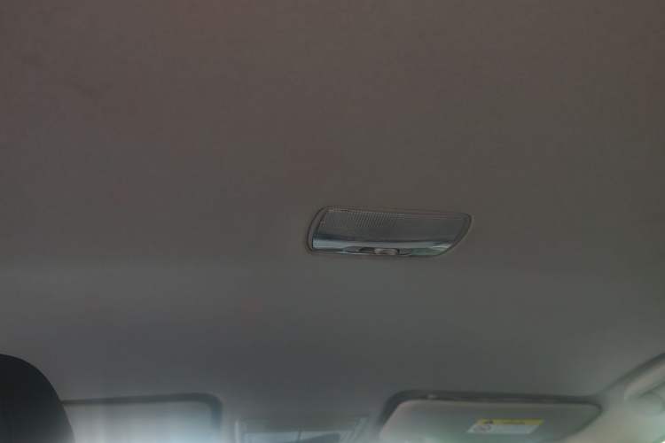 Used Honda Vezel 2017 1.5L CVT 2WD Comfort Model Headliner