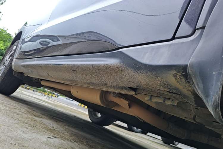 Used Honda Vezel 2017 1.8L CVT Front-Wheel Drive Pioneer Edition Right Side Sill