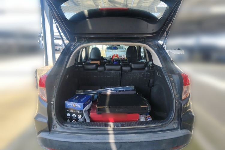 Used Honda Vezel 2017 1.5L CVT 2WD Comfort Model Trunk