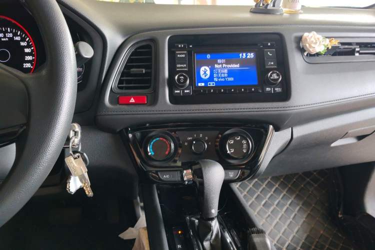 Used Honda Vezel 2017 1.5L CVT 2WD Comfort Model Audio And AC Panel