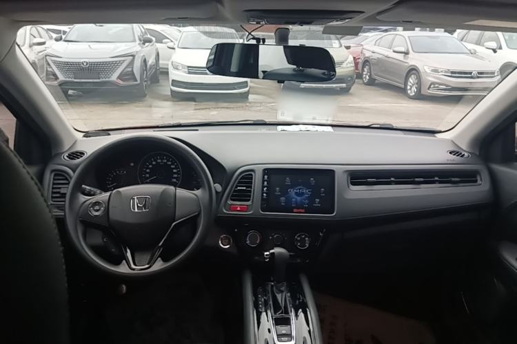 Used Honda Vezel 2017 1.8L CVT Front-Wheel Drive Pioneer Edition Center Console